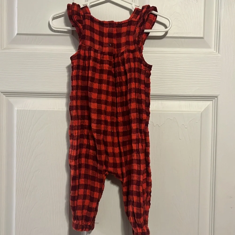 Set of 3 Cat & Jack Romper bundle (6-9mo) - Picture 4 of 10